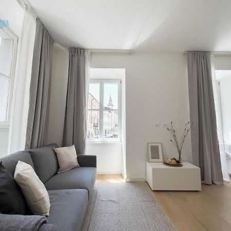 Апартаменты Cavana 3 Tirabora Short Rent Триест Экстерьер фото